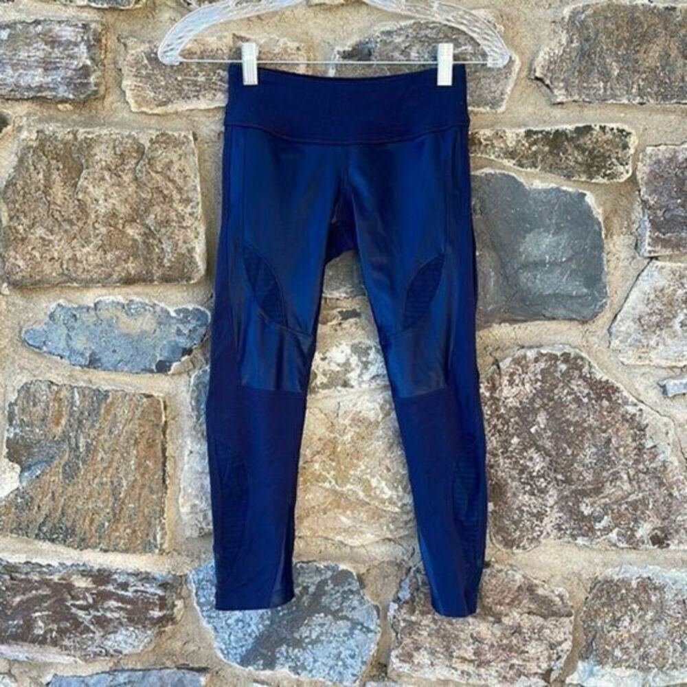 Splits59 Cropped Leggings with Shine and Mesh Insets in Navy Blue Size XS
